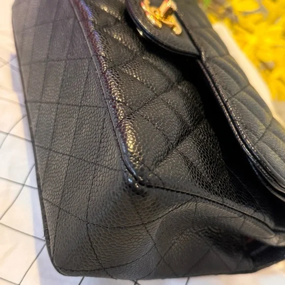 Chanel Classic Flap Bag Caviar Small 2022 series - Picture 9 of 16